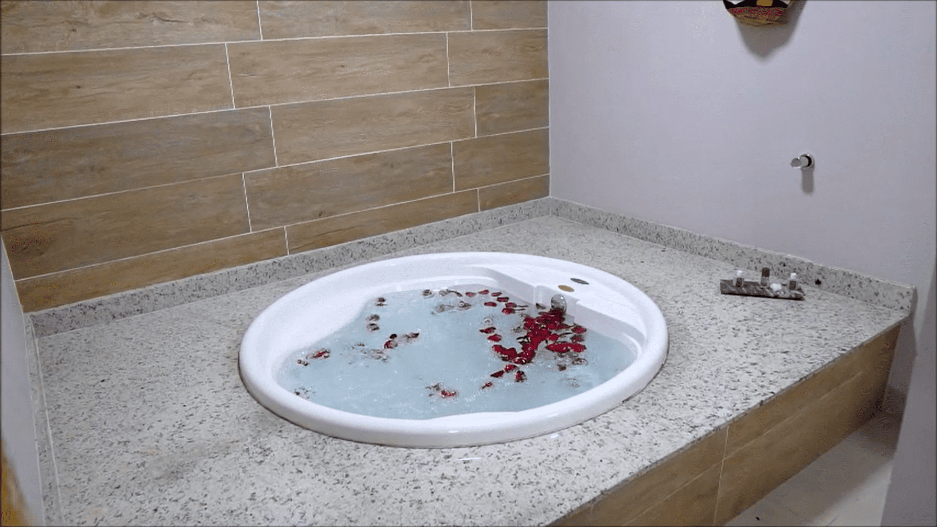 Quarto Premium (6)